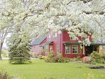 Dragonfly Inn Annapolis Royal Exterior photo